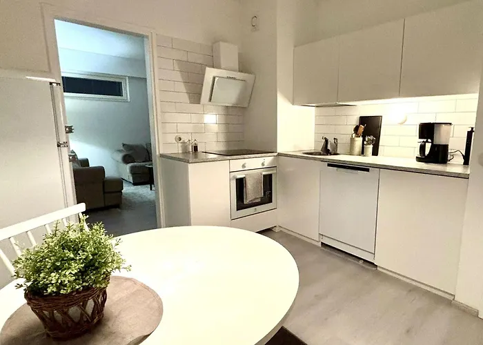 Nicely Furnished Near Centrum, Free Parking アパート